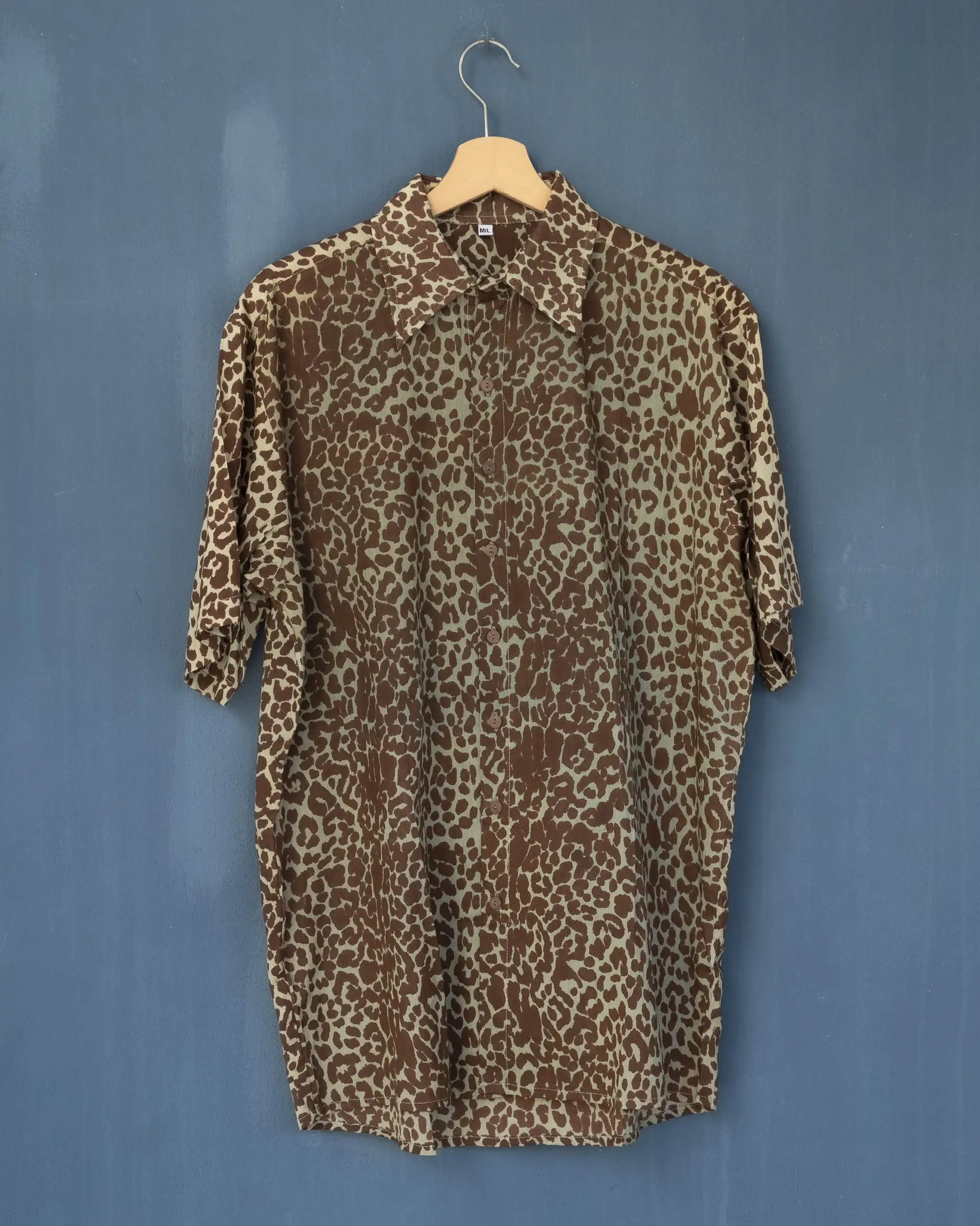Camisa Manga Corta Leopardo Tierra By Catalina