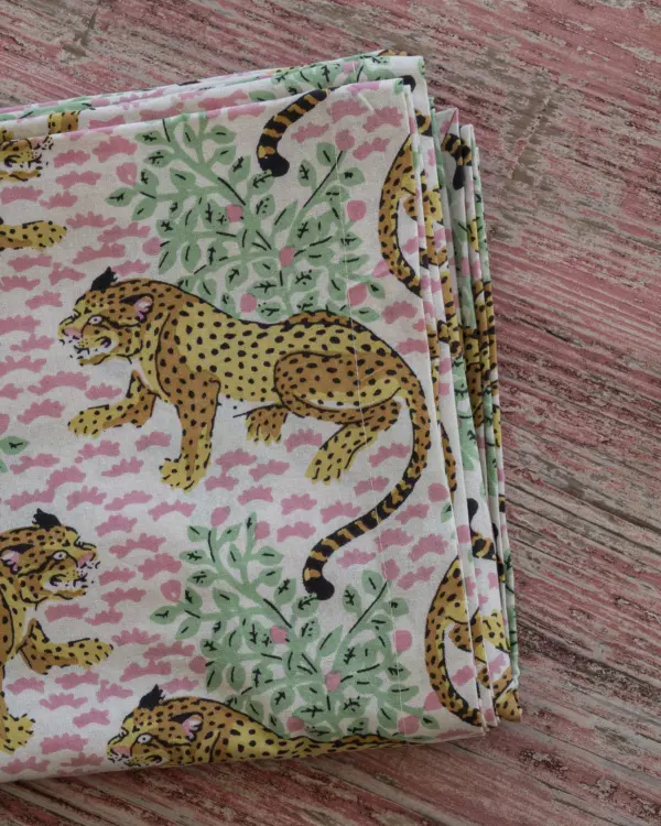 Mantel Tigre Rosa - Imagen 5
