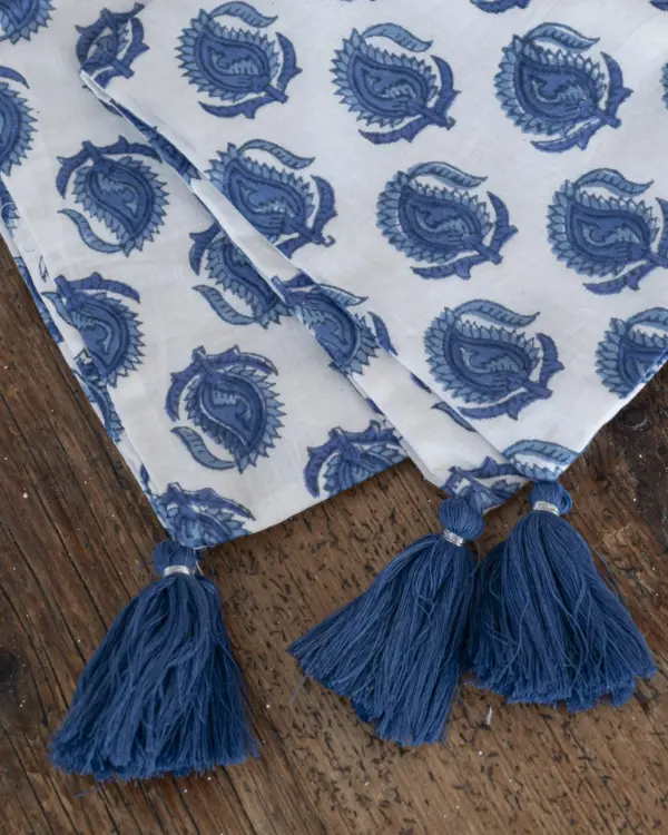 Funda Cojín Borlas Xisco By Catalina - Imagen 3