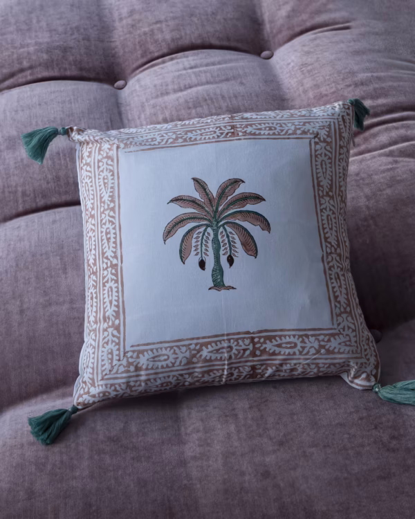 Funda Cojín Borlas Palmera Berni
