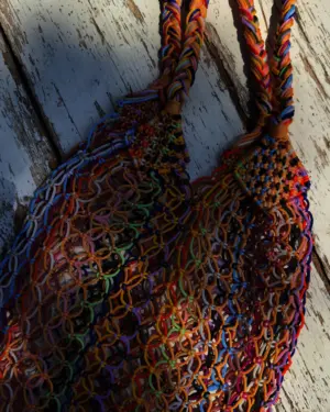 Bolsa Macramé Arcoirís L