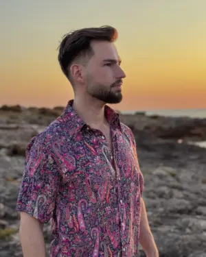 Camisa Paisley Marino y Magenta