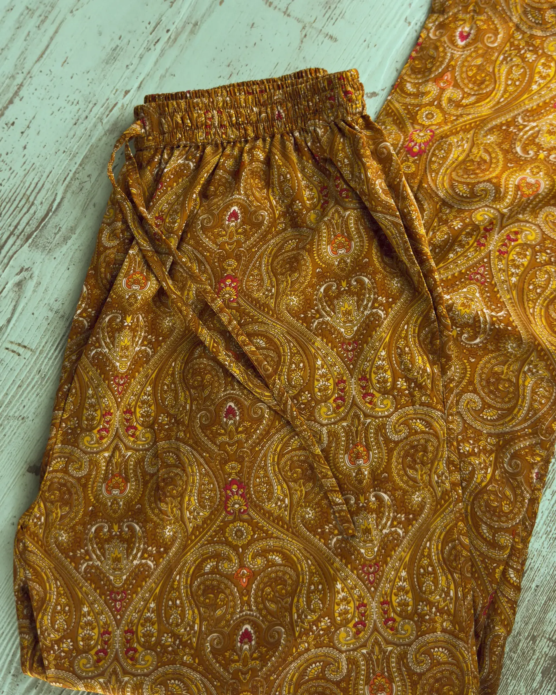 Pantalón Paisley Mostaza
