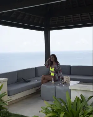 Bata Seda Flores Acuarela