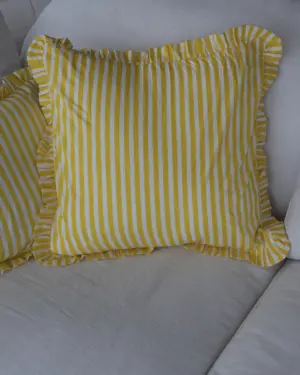 Funda Cojín Raya Amarilla