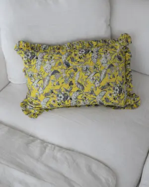 Funda Cojín Mariposa Amarilla