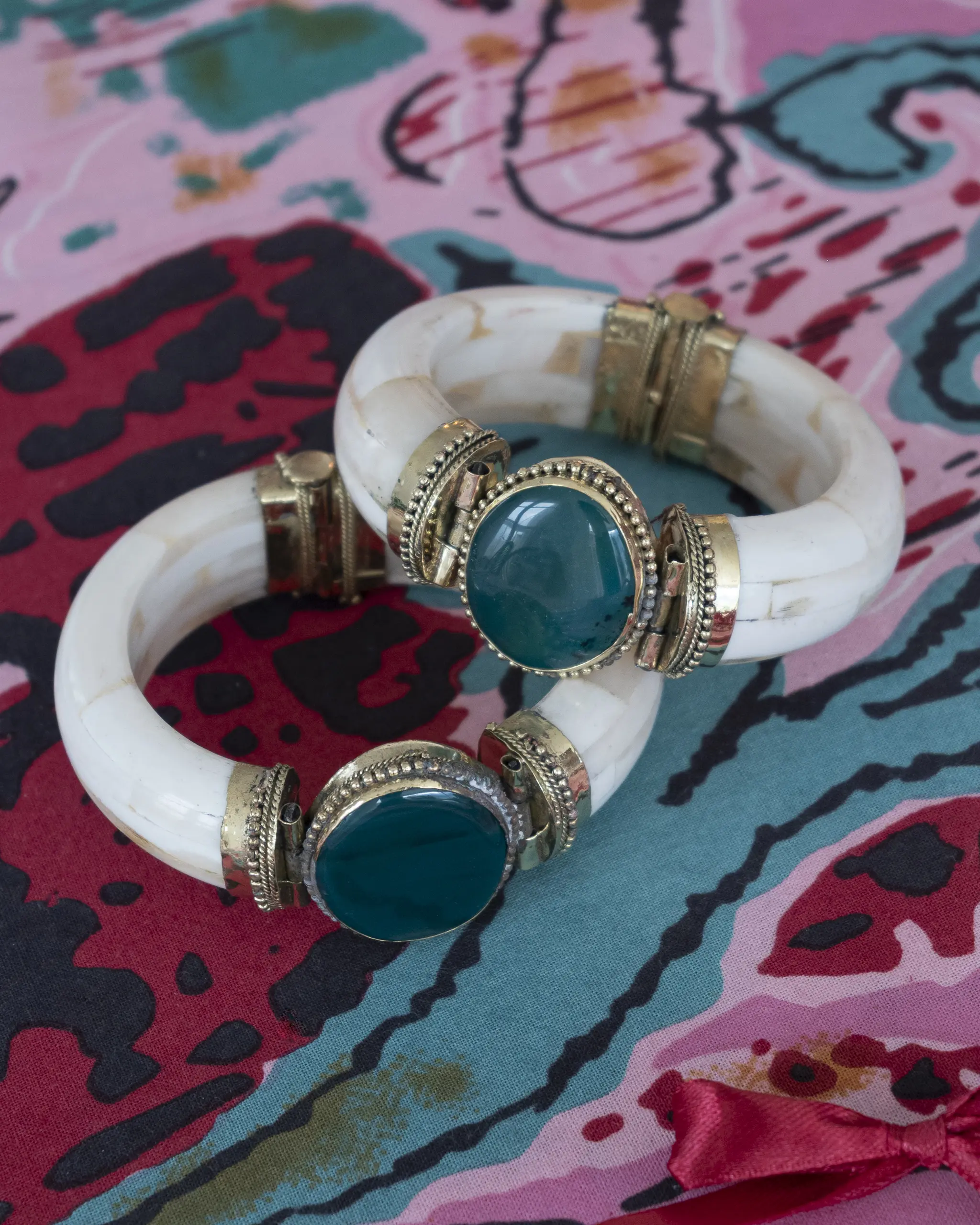 BRAZALETE VERDE OSCURO – BRILLO