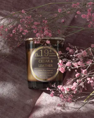 Vela Nº19 - Cedar & Leather