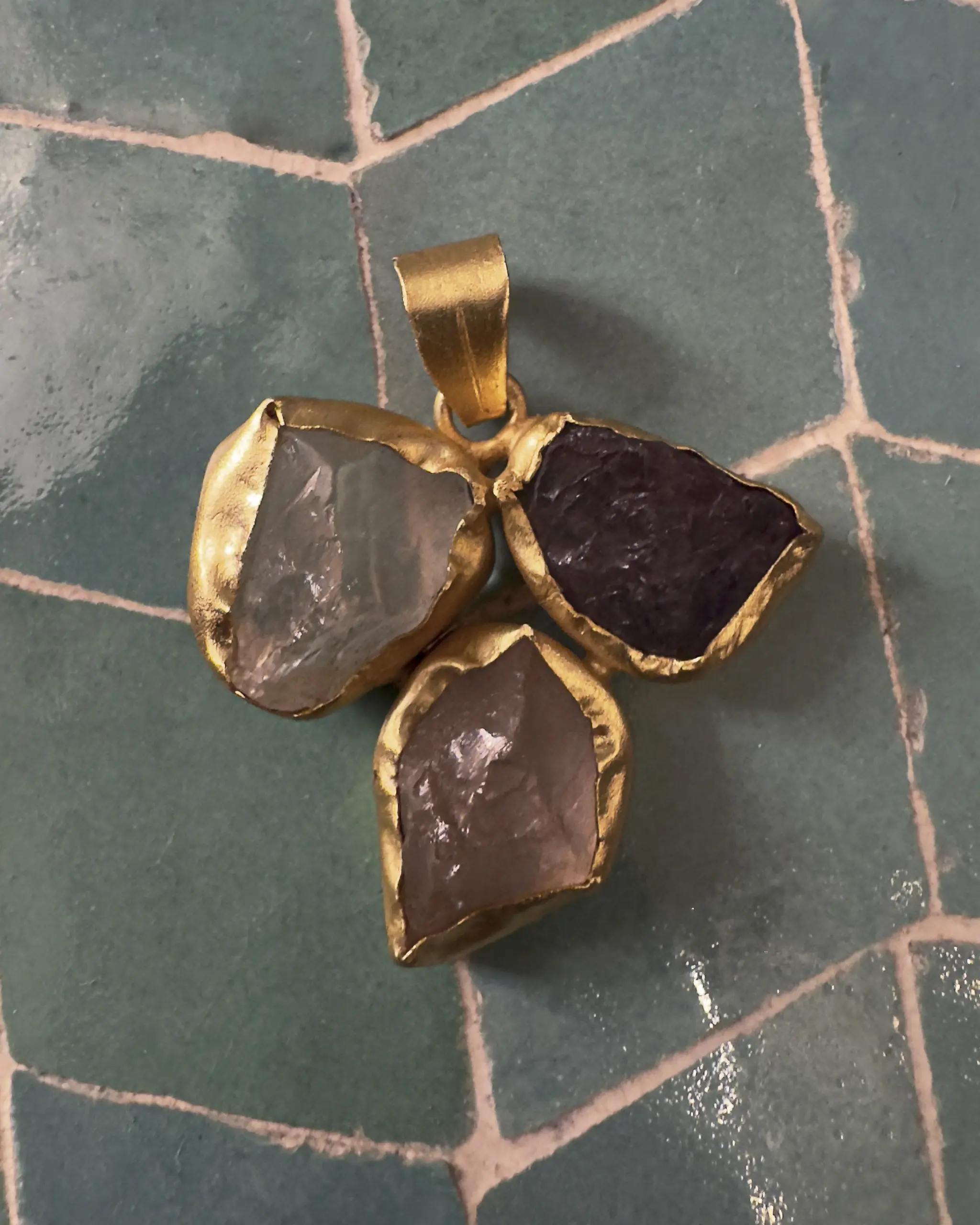 Colgante Triple Piedra CS