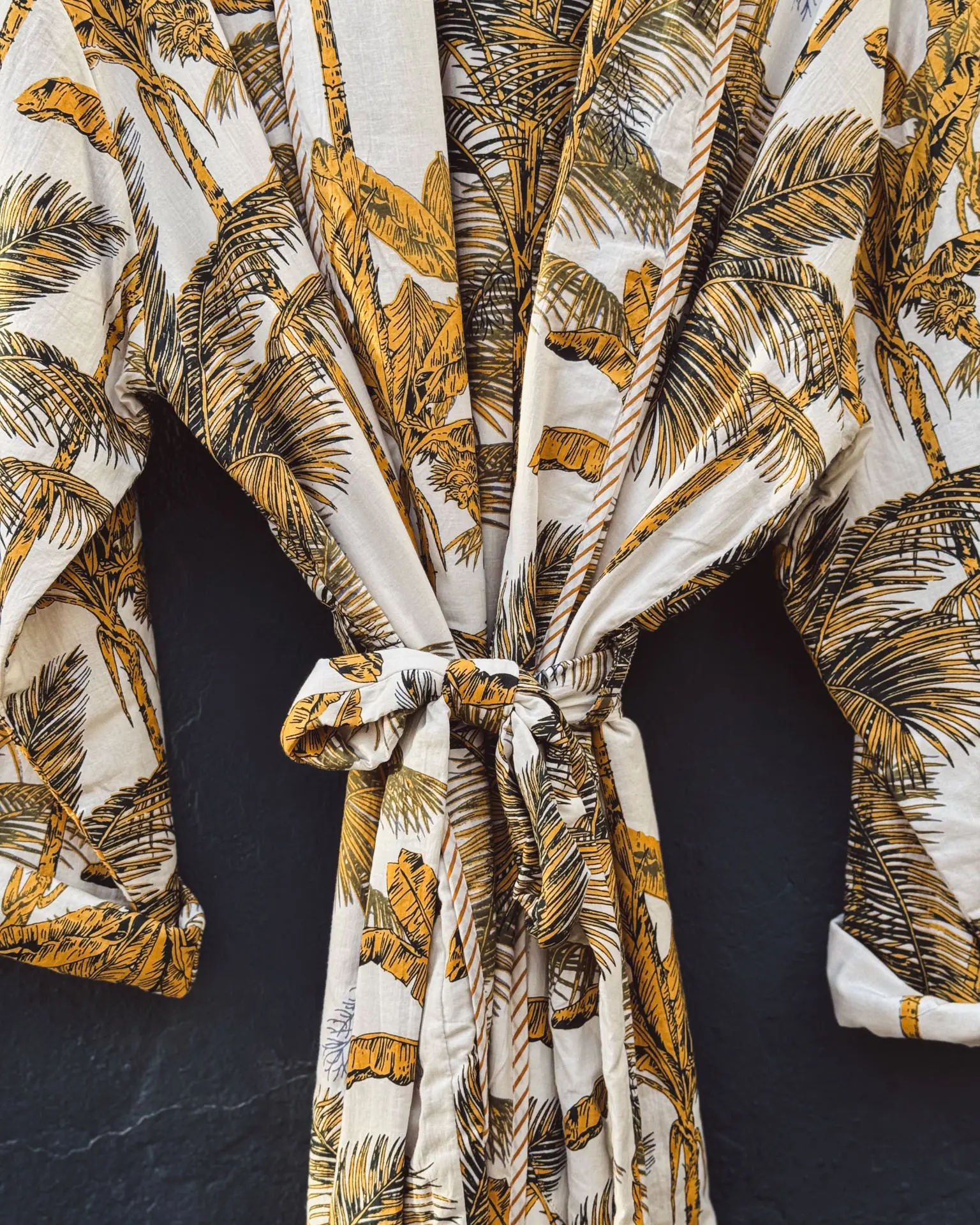 Albornoz Palmeras Mostaza