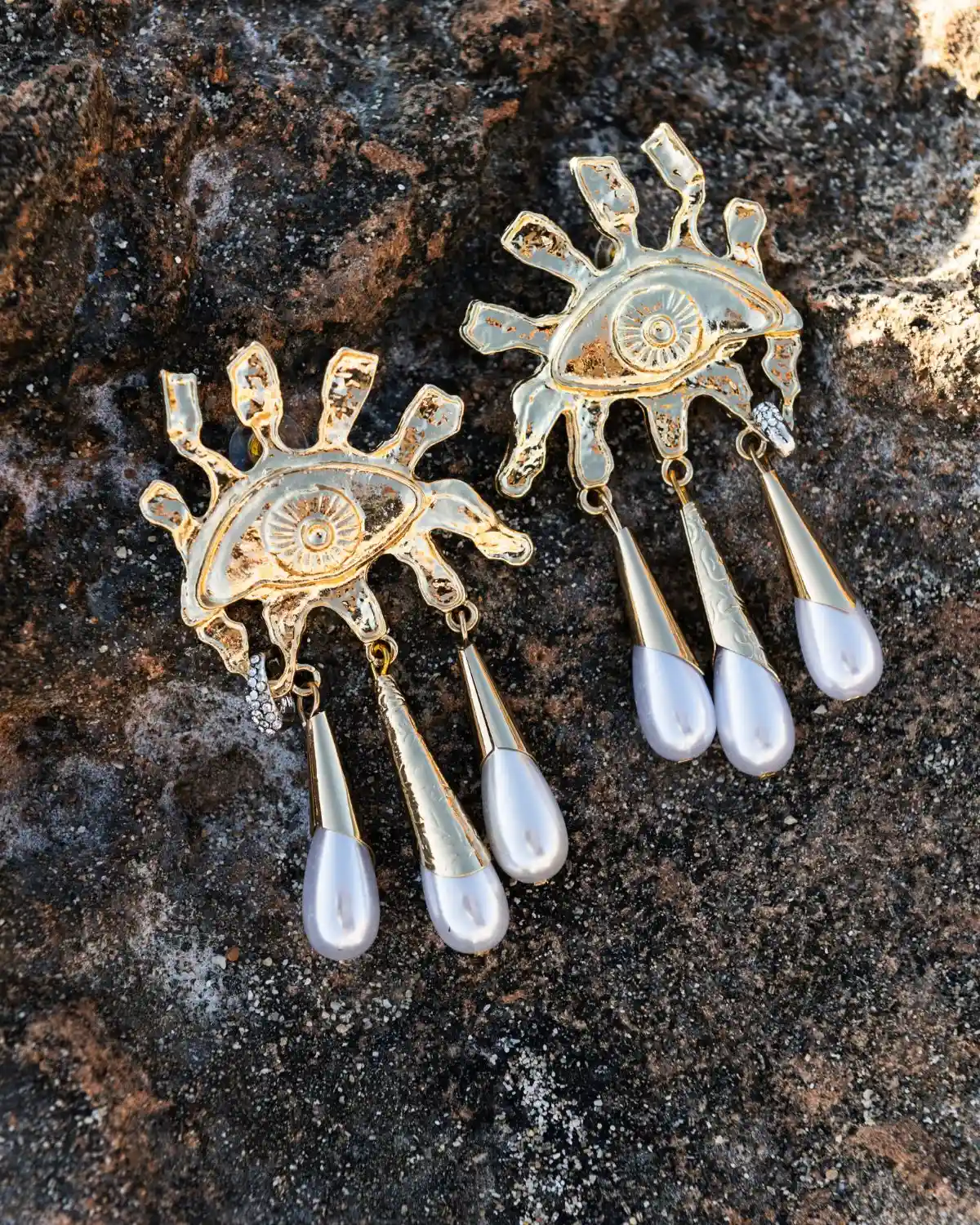 Pendientes Dorados Ull de Mar · Colección Catalina 2026